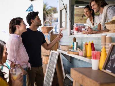 Food & beverage assistant